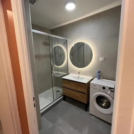 公寓 Le Reflet Du Vieux-marche